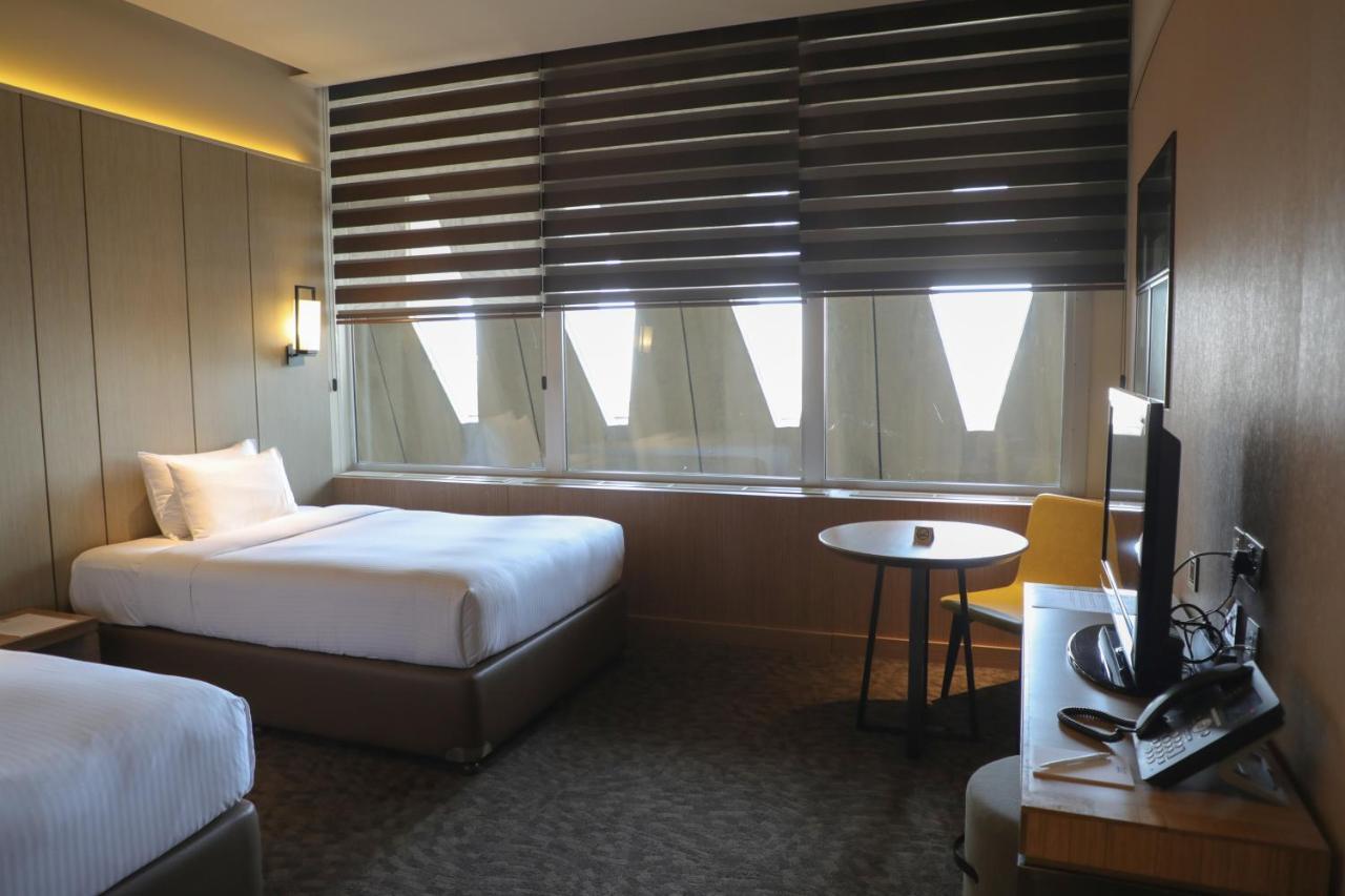 Abu Dhabi Airport Hotel T1 International Departures Екстериор снимка